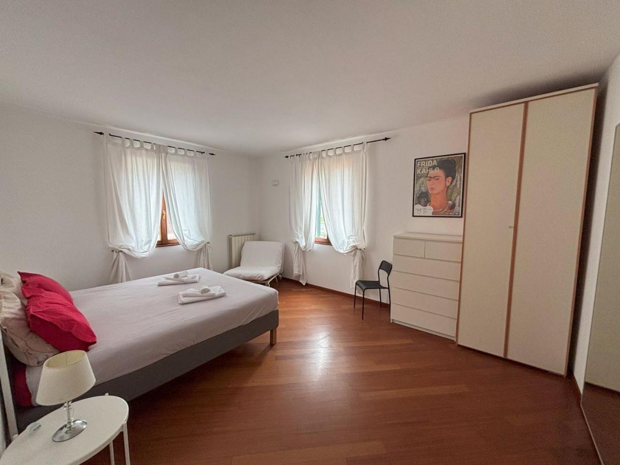 Casa Vacanze Magnolia Borgo Ticino エクステリア 写真