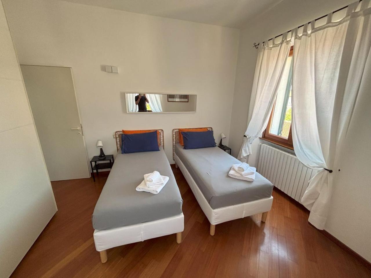 Casa Vacanze Magnolia Borgo Ticino エクステリア 写真