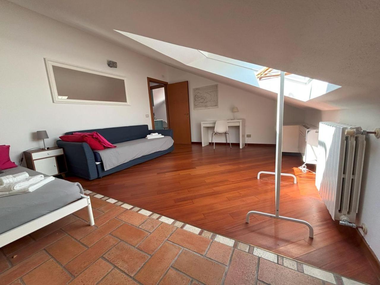 Casa Vacanze Magnolia Borgo Ticino エクステリア 写真