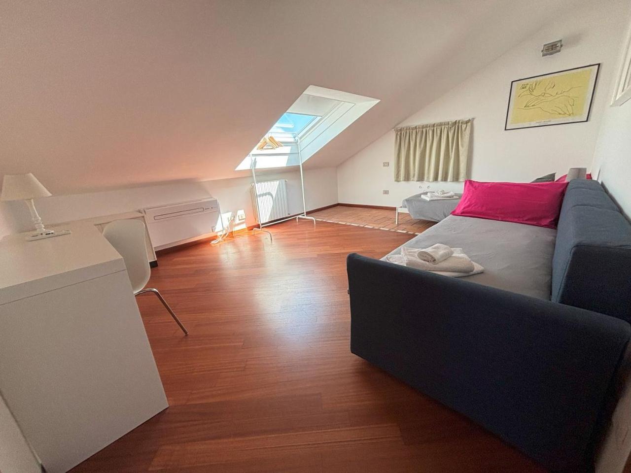 Casa Vacanze Magnolia Borgo Ticino エクステリア 写真