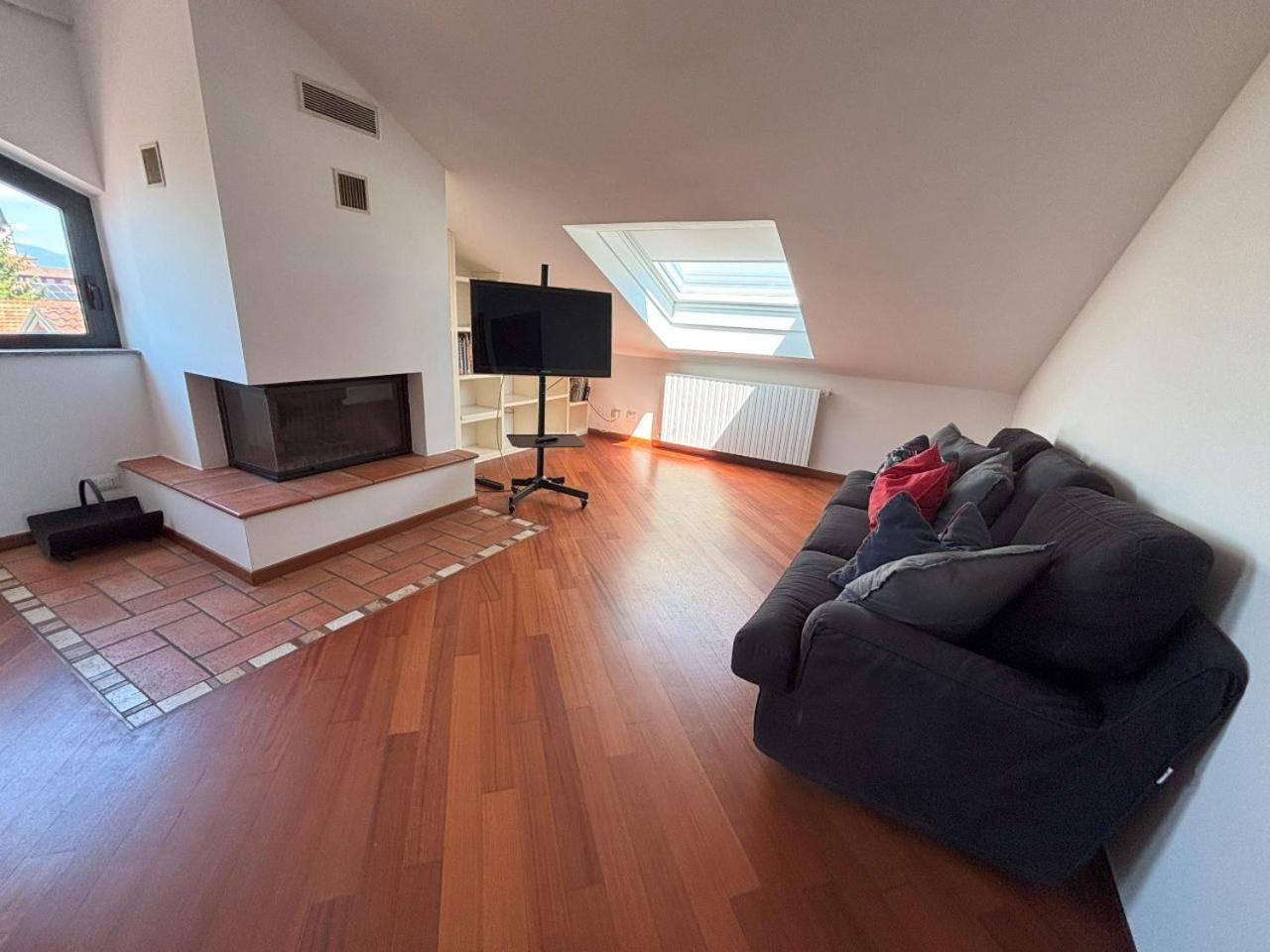 Casa Vacanze Magnolia Borgo Ticino エクステリア 写真