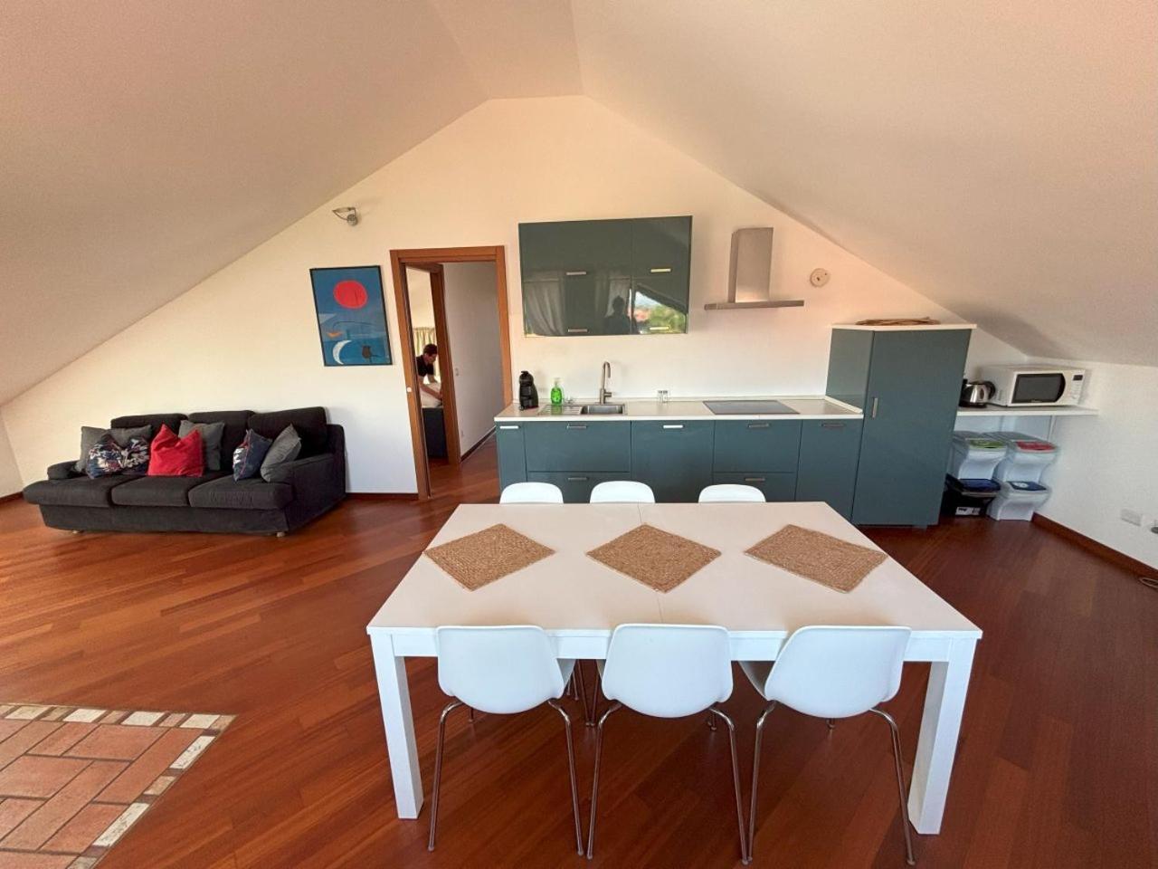 Casa Vacanze Magnolia Borgo Ticino エクステリア 写真