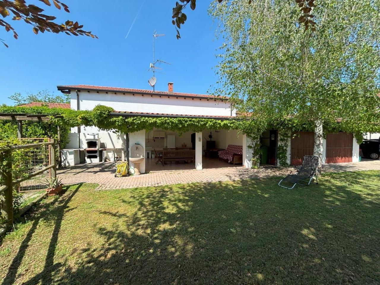 Casa Vacanze Magnolia Borgo Ticino エクステリア 写真